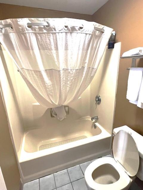 Baymont By Wyndham Gaffney Hotel Ngoại thất bức ảnh